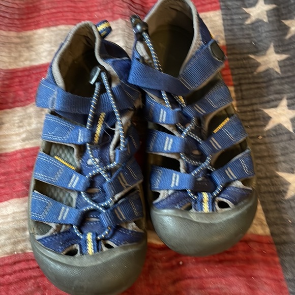 Keen shoes - Picture 2 of 7